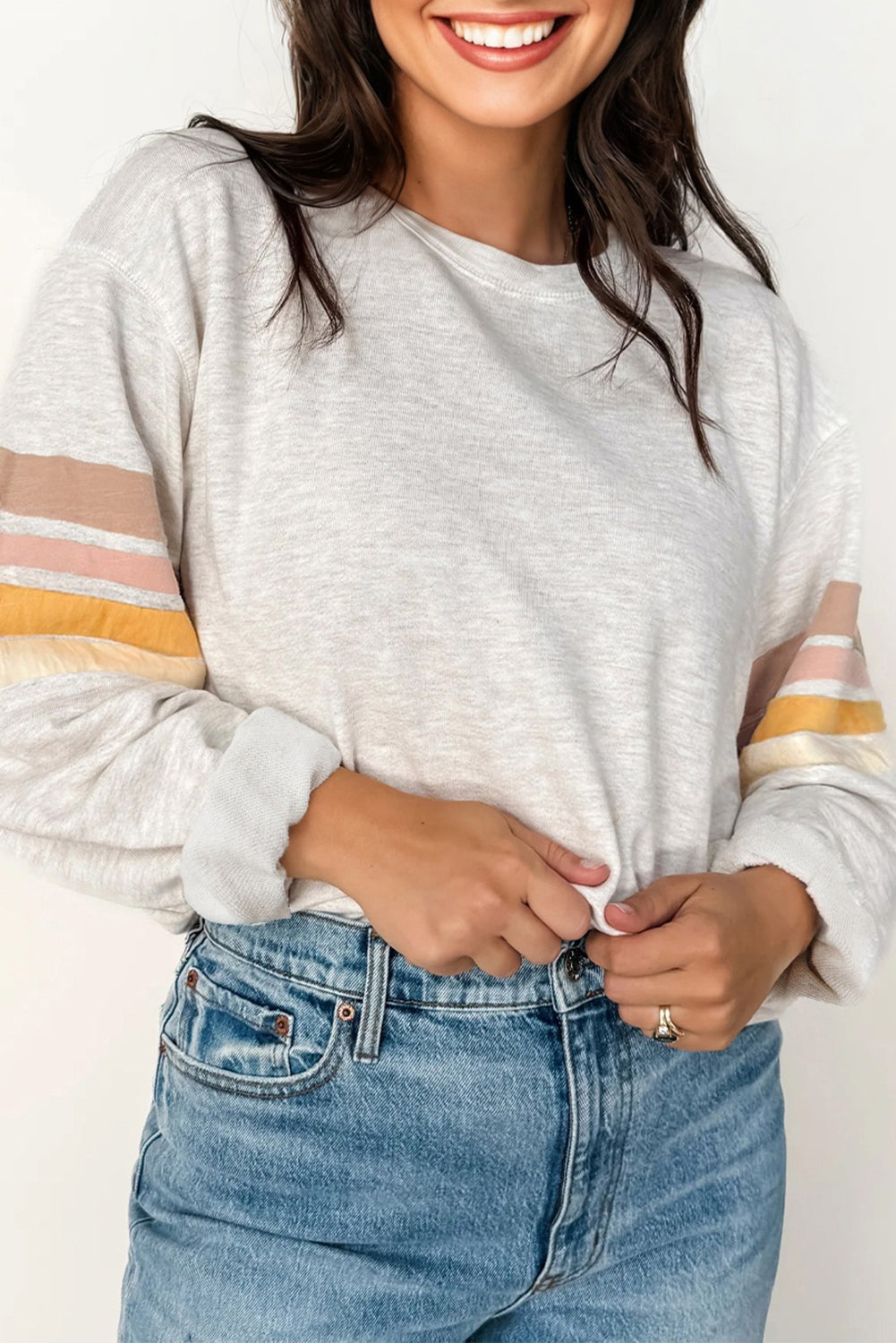 Sweat femme rayé, patchwork, épaules tombantes — gris clair
