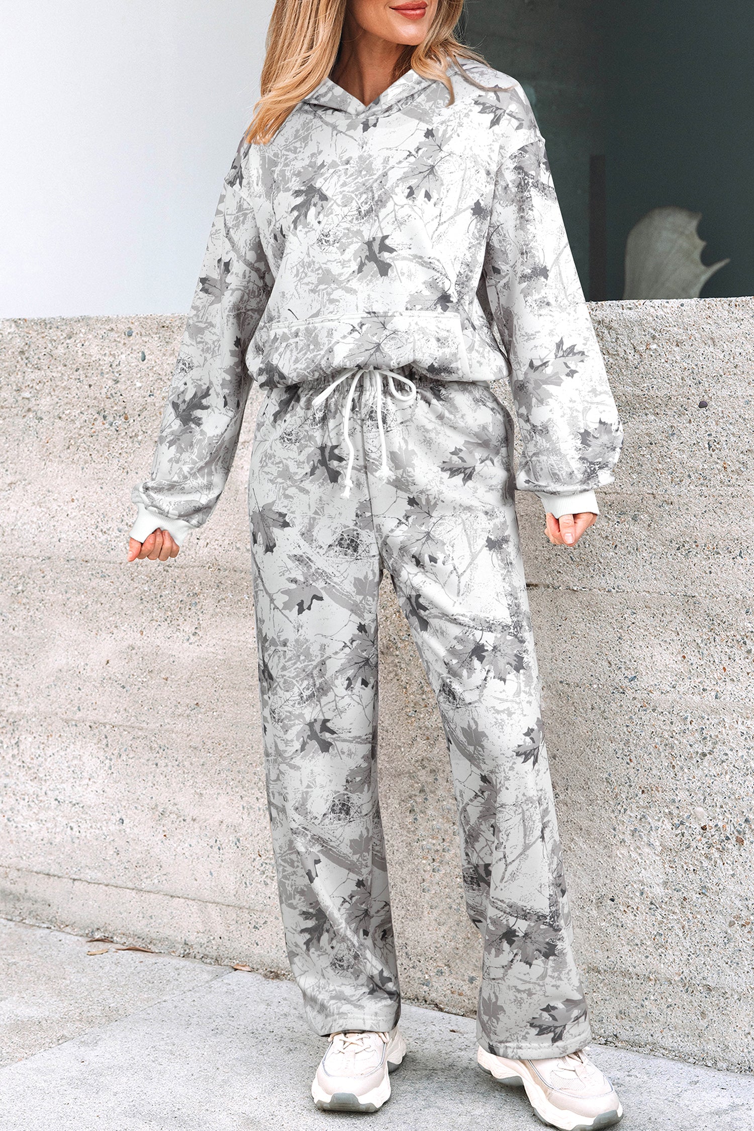 Hoodie camouflage, à capuche — gris clair