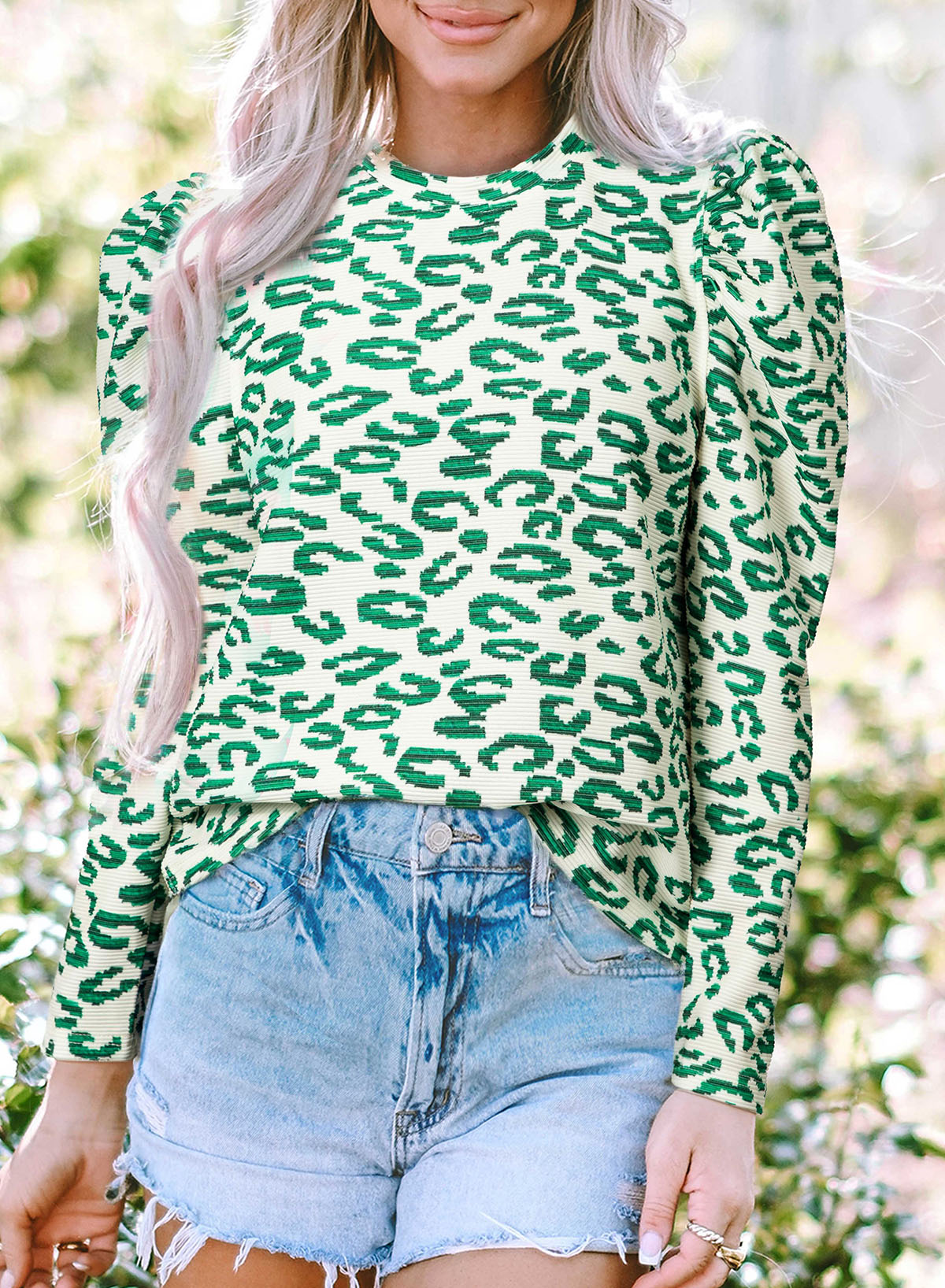 Haut femme léopard, manches bouffantes, col montant — vert