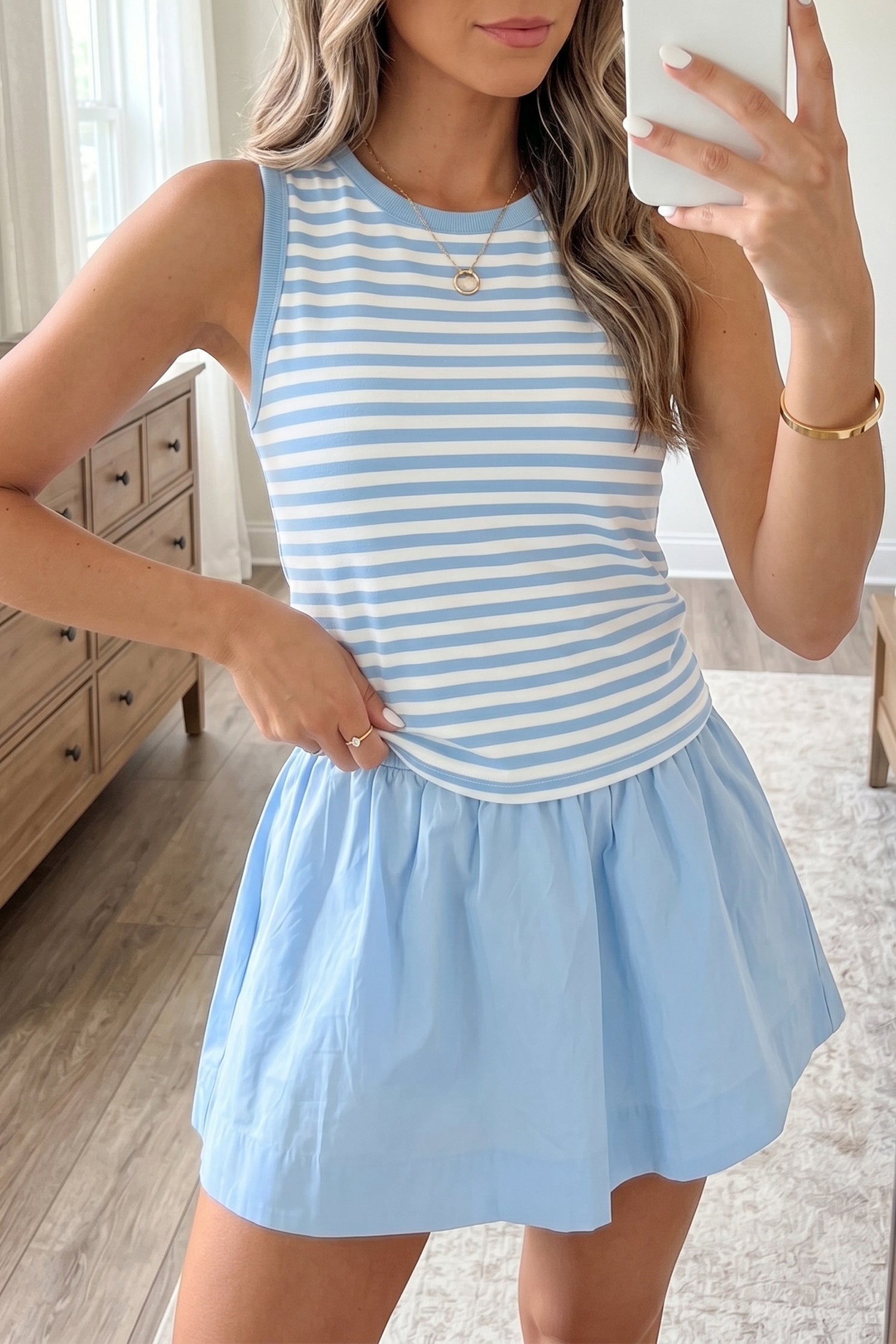 Jupe femme rayé, à volants, mini — bleu ciel