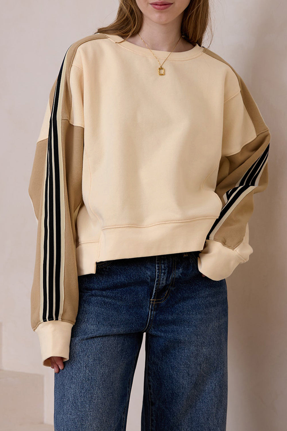 Sweat femme rayé, patchwork, épaules tombantes, ample — beige