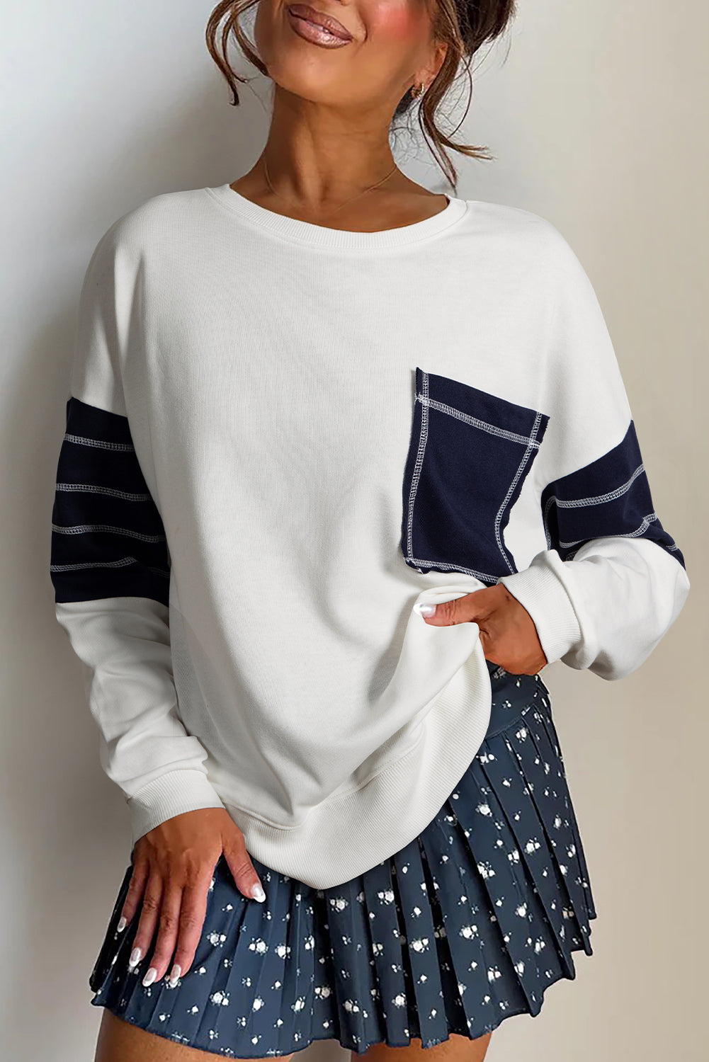 Sweat femme poches, épaules tombantes, colorblock — blanc