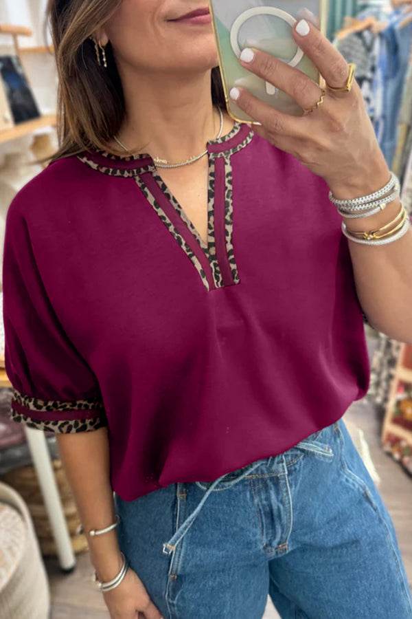 Blouse femme léopard, manches courtes, col V — rouge