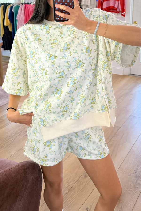 Ensemble femme floral, poches, manches courtes, taille élastique — bleu ciel