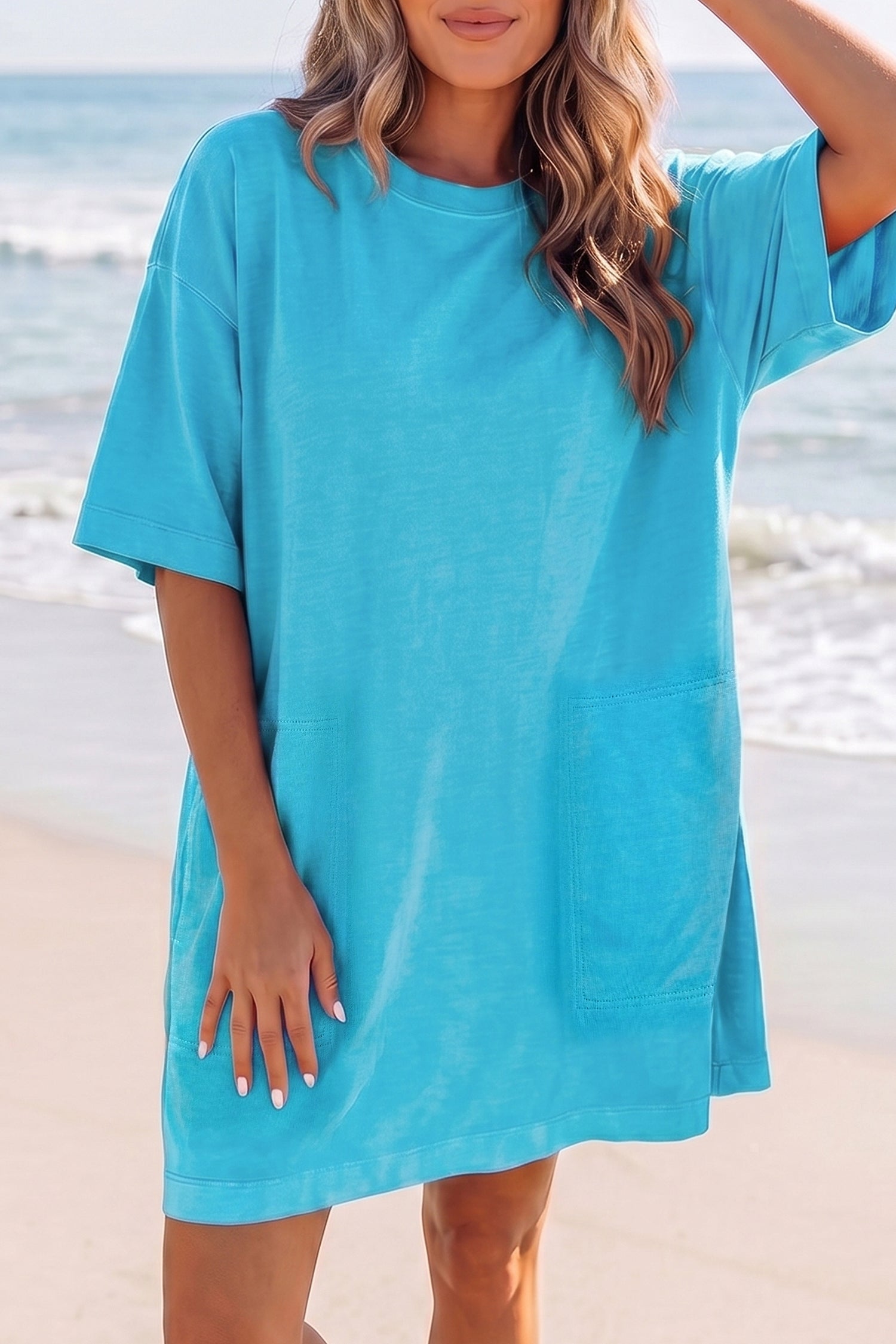 Robe courte femme épaules tombantes, ample, casual — bleu clair