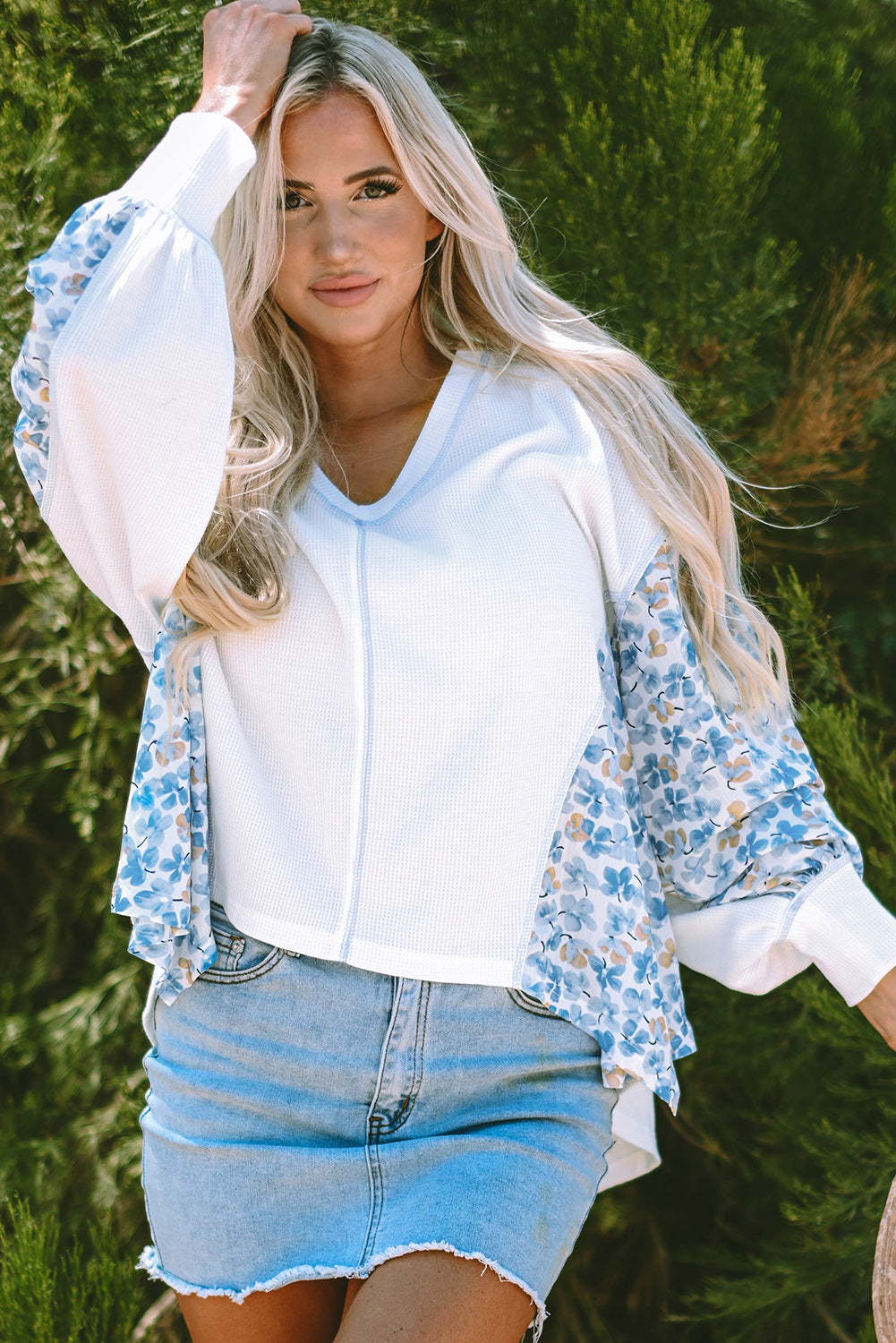 Blouse femme floral, patchwork, col V — blanc