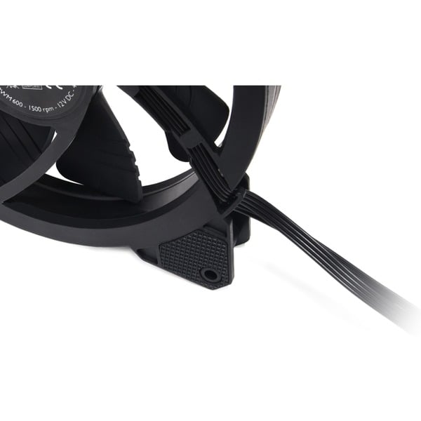 Alphacool Eiszyklon Aurora LUX PRO Digital RGB 140x140x25mm, Gehäuselüfter - Alphacool - vue 5