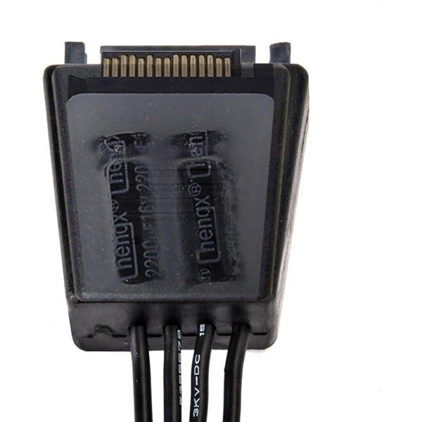 (€ 44,39 / 1 m) SilverStone SST-CP06-E4, 1x 15-Pin-SATA > 4x 15-Pin-SATA, câble - SilverStone - vue 6