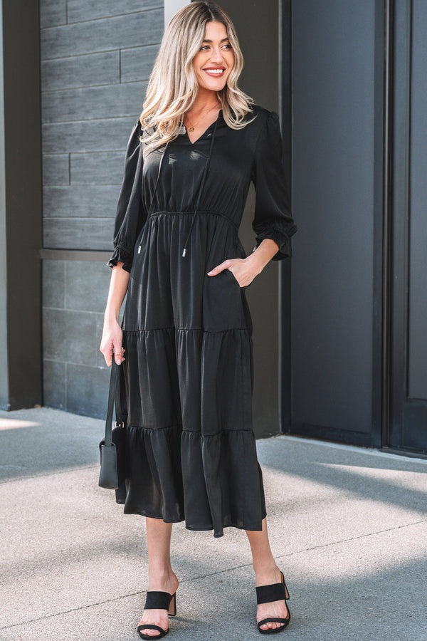 Robe longue femme à étages, manches bracelet, col V, maxi — noir