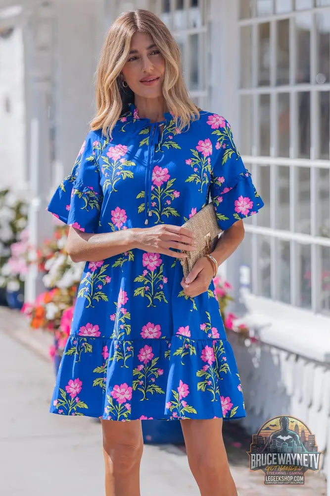 Robe à fleurs ample bleue à col en V et manches courtes - Dresses/Floral Dresses