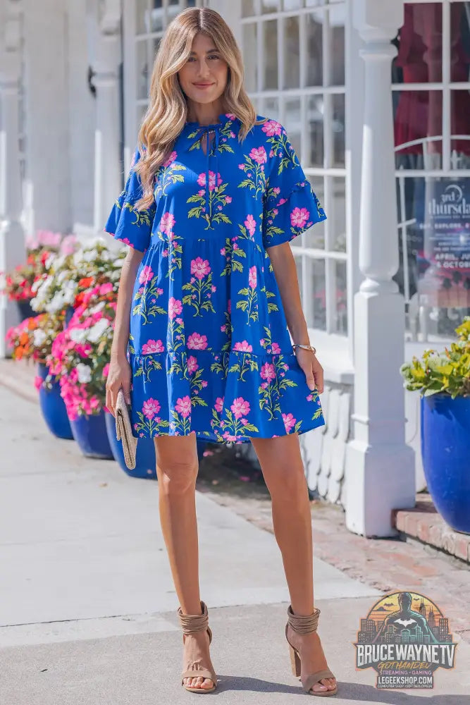 Robe à fleurs ample bleue à col en V et manches courtes - Dresses/Floral Dresses