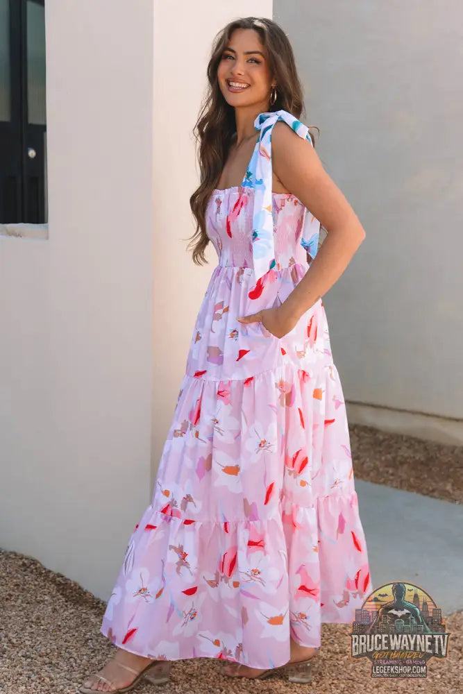 Robe longue smockée rose à imprimé floral et épaules nouées - Dresses/Floral Dresses